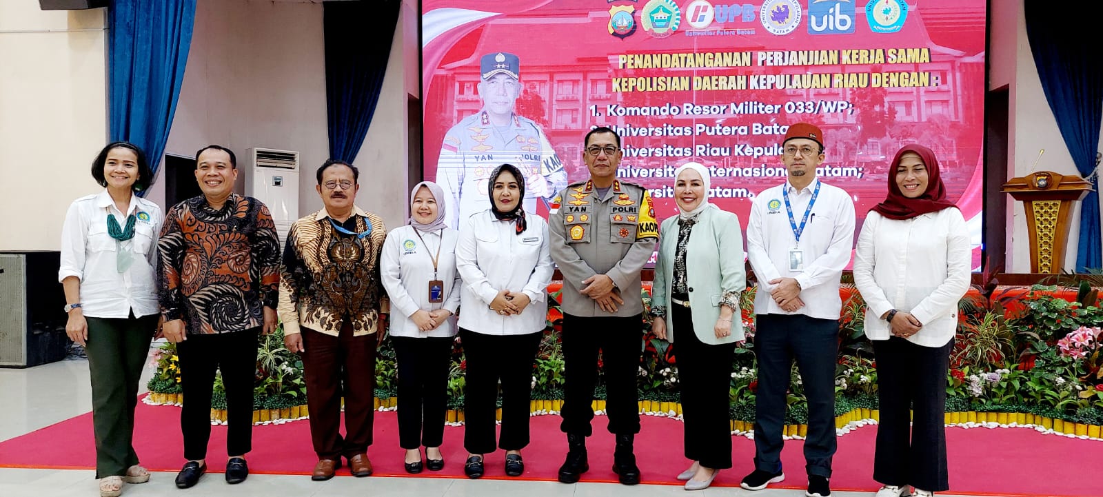 polda-kepri-laksanakan-penandatanganan-perjanjian-kerjasama--korem-033wp-dengan-universitas-batam